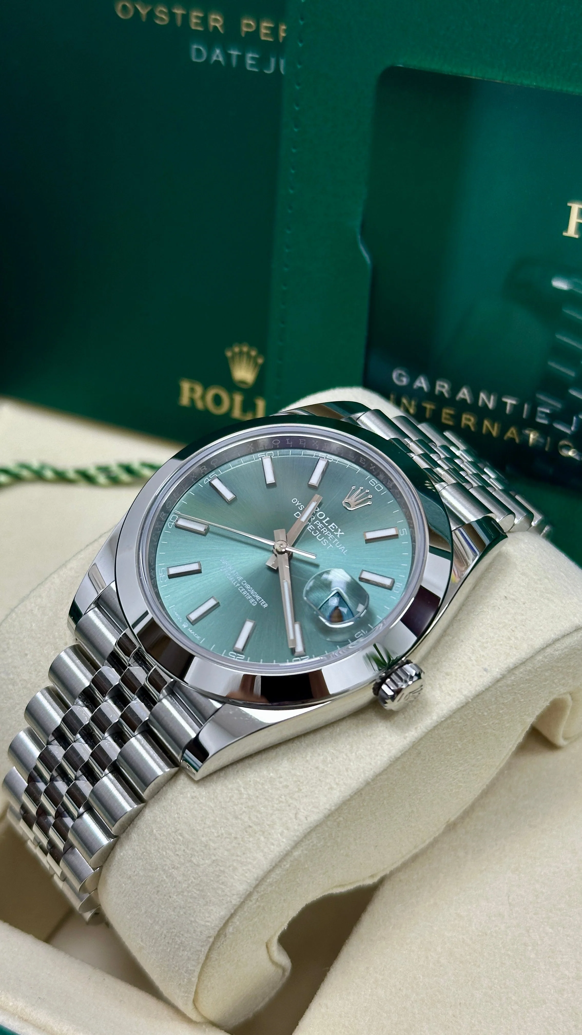 Rolex Datejust 126300 41mm Mint Green Dial Oyster Steel Jubilee Strap Replica
