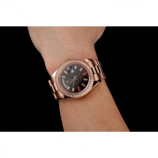 Replica Rolex Day-Date Diamonds And Rubies Black Dial Rose Gold Bracelet 1454102 - View 6