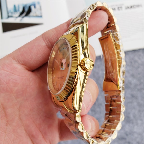 Replica Rolex Oyster Perpetual Date 15210-34 MM - View 3