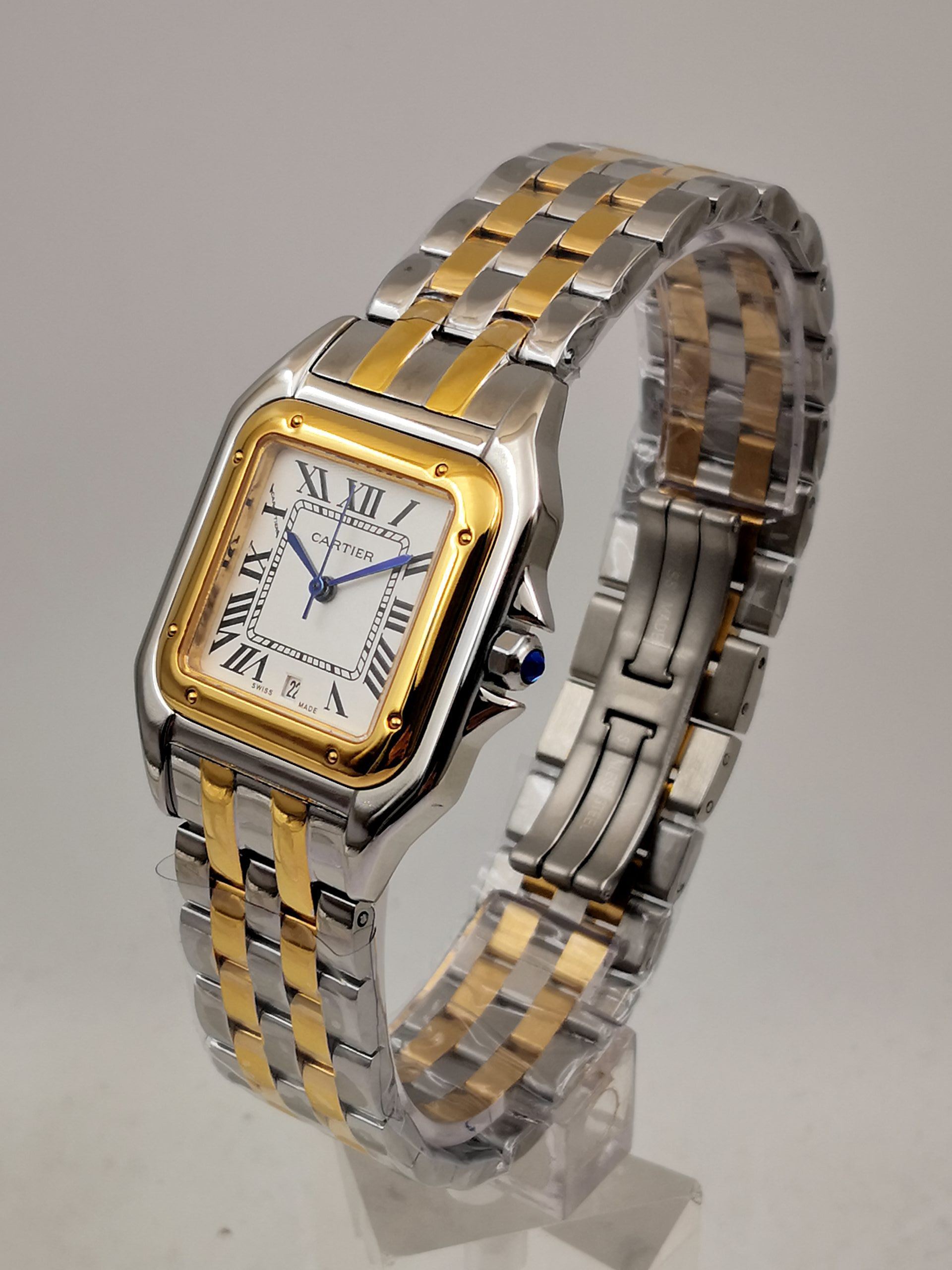 Cartier Replica Panthere 83083444-33 MM - View 2