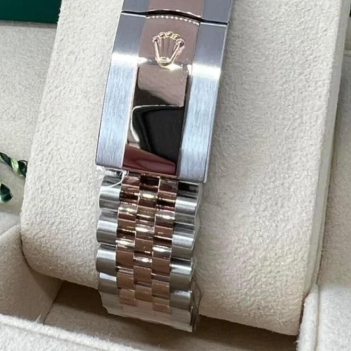Rolex Datejust 126331 Everose Rolesor Fluted product image 5