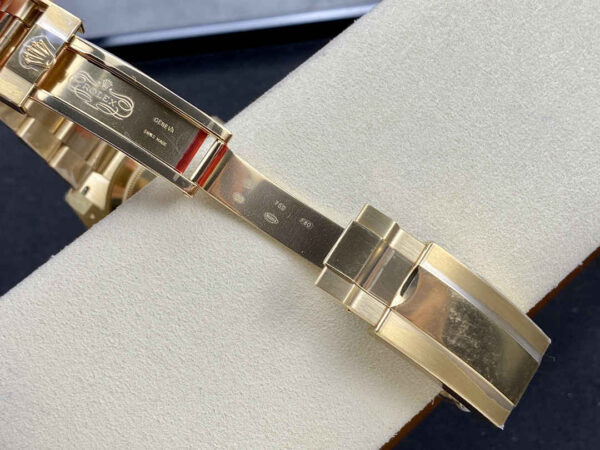 Clean Factory Rolex Submariner 126618LB – 41mm Full Gold Blue Submariner Replica - clean factory product image 20