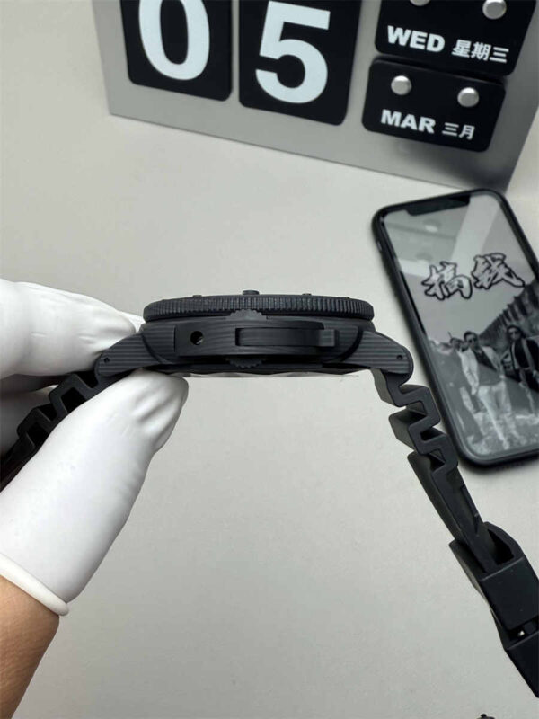 VSF Watches Panerai PAM979 – 47mm Submersible Carbotech Super Clone with P.9000 Movement - clean factory product image 17