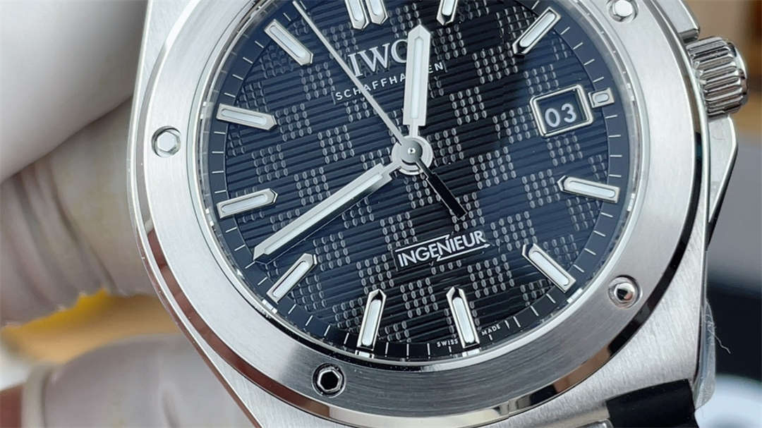 IWC Ingenieur Replica Black Dial – Premium V7 Edition Automatic Stainless Steel Watch - clean factory product image 4