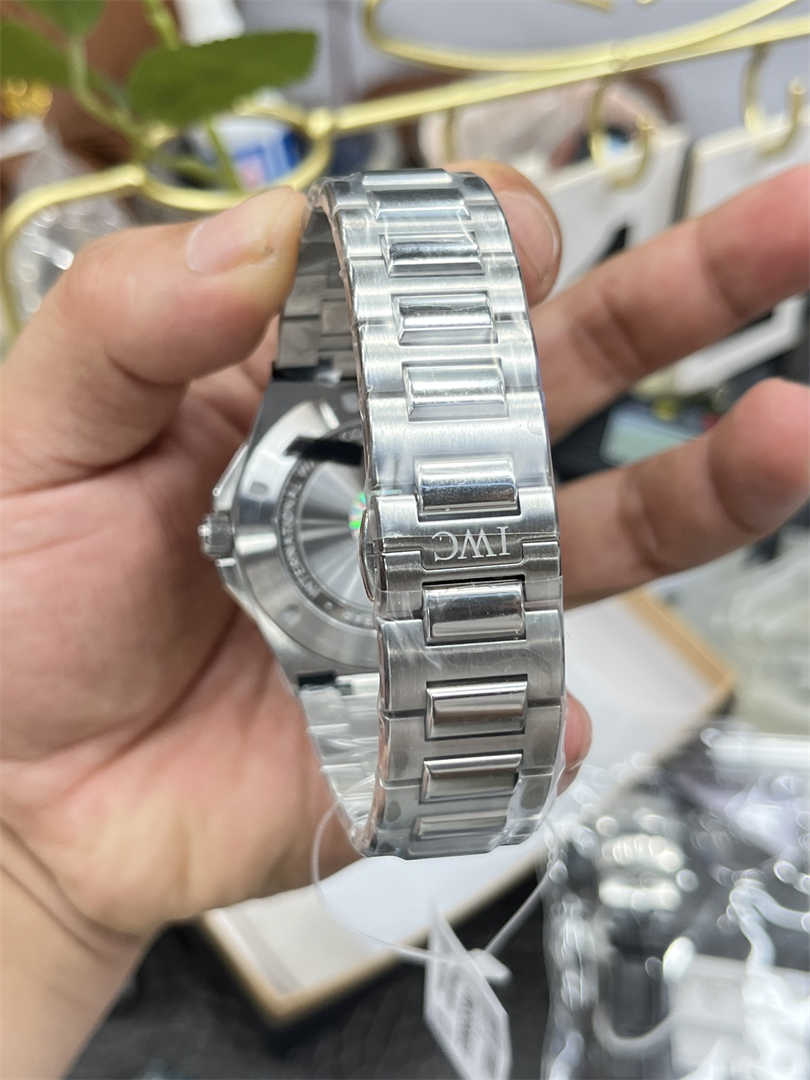 IWC Ingenieur Replica Blue Dial Watch – 40mm V7 Factory Automatic - clean factory product image 7
