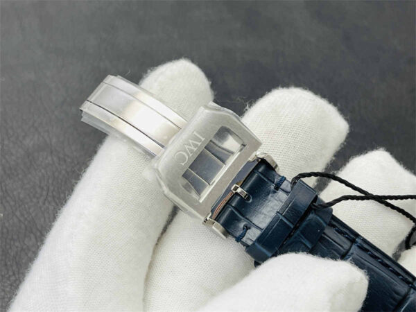 IWC IW371445 Portugieser Chronograph – Classic 40.9mm Automatic Luxury Timepiece - clean factory product image 18