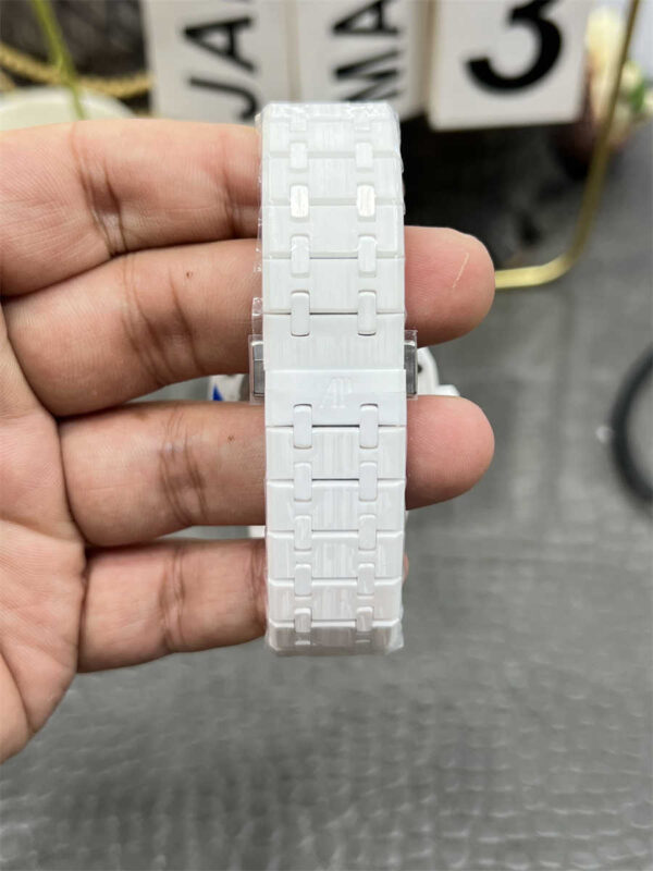 Audemars Piguet 15500 Replica White Ceramic Mod by APS Factory – Full Custom Edition Review (2025) - clean factory product image 17