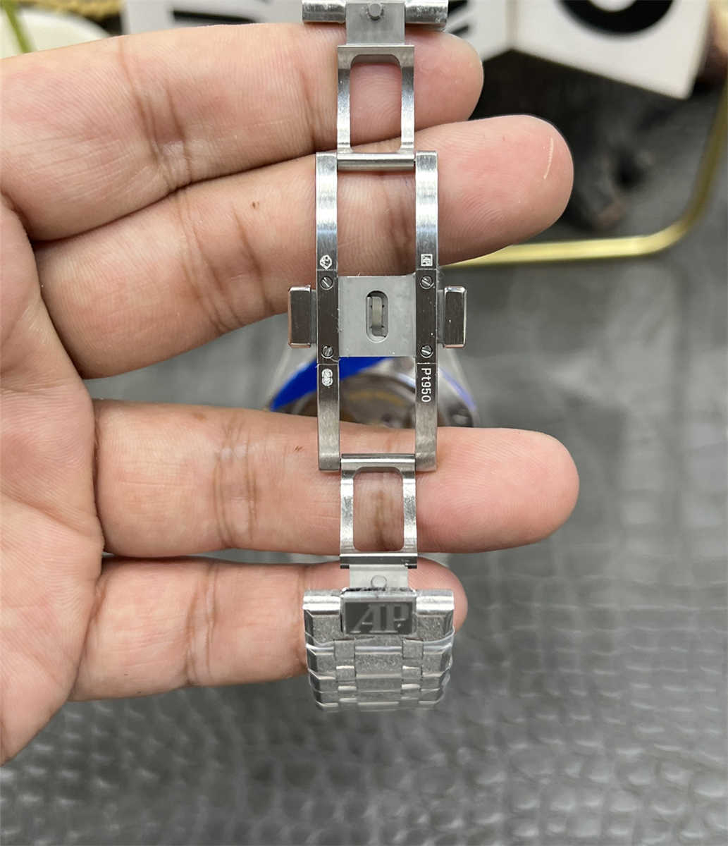 APS Factory Audemars Piguet 15500 Replica Frosted Gold – 41mm Blue Dial Mod with Cal.4302 Integrated Movement - clean factory product image 8