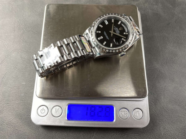 QF Factory Rolex Day-Date 40mm Replica – Full-Weight Diamond Bezel, 3255 Clone - clean factory product image 18