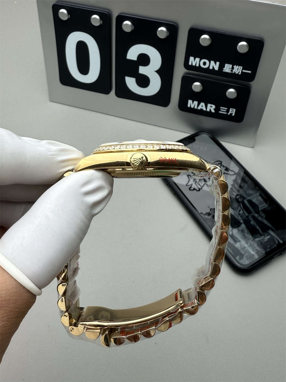 QF Day-Date 36mm Replica – Full-Weight 2836 Movement with Diamond Dial - clean factory product image 5
