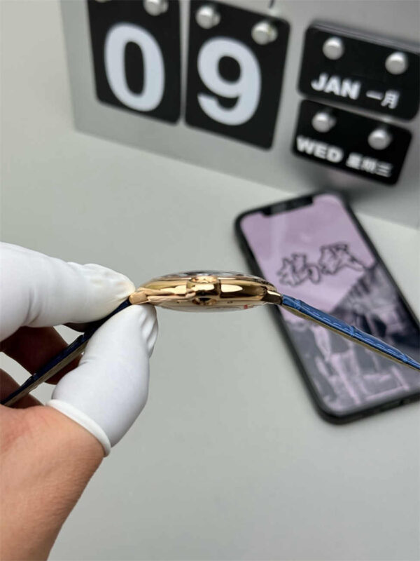 AF Factory Cartier Ballon Bleu 42mm Rose Gold Replica - Blue Dial (Automatic) - clean factory product image 15