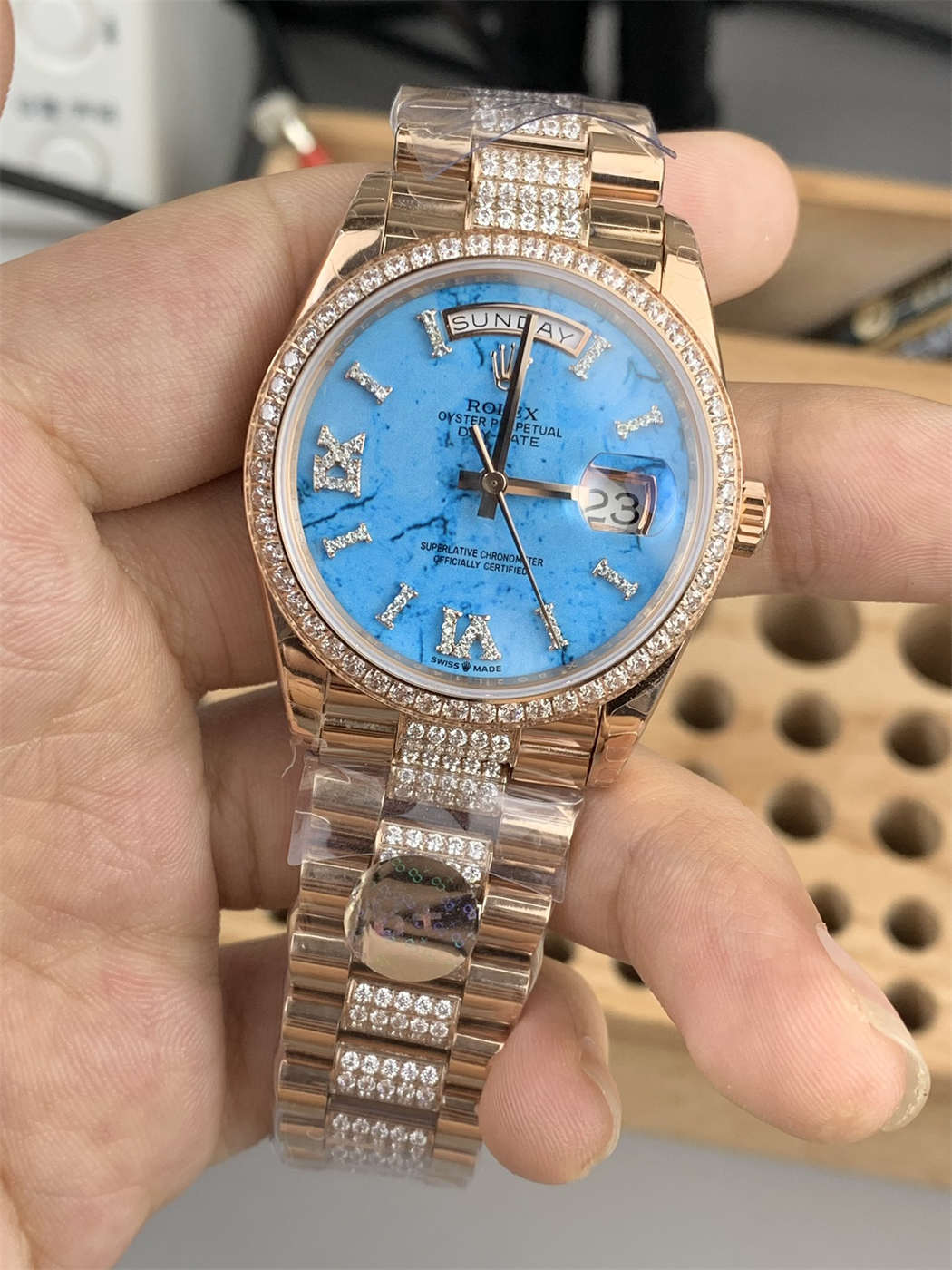 Rolex Day-Date 36 Replica – Ladies Everose Gold President Watch - clean factory product image 4