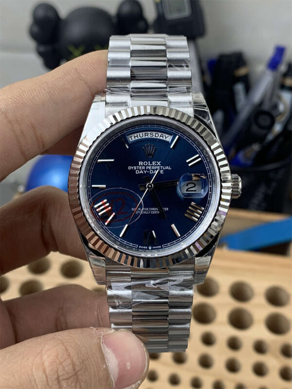 VSF Tungsten Day-Date 40 Bright Blue – 228239 White Gold (182g Weighted) - clean factory product image 9