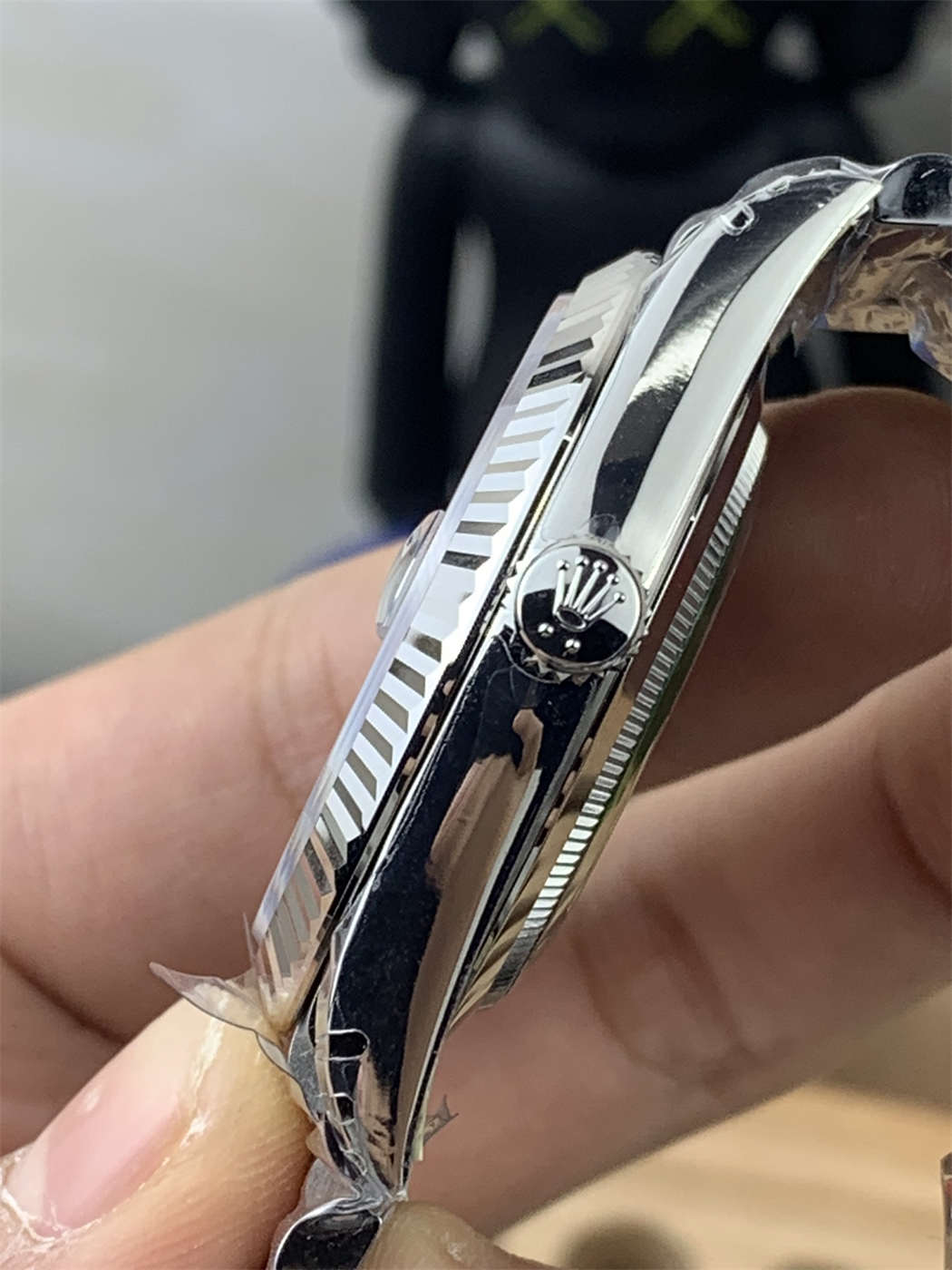 VSF Tungsten Day-Date 40 Bright Blue – 228239 White Gold (182g Weighted) - clean factory product image 6