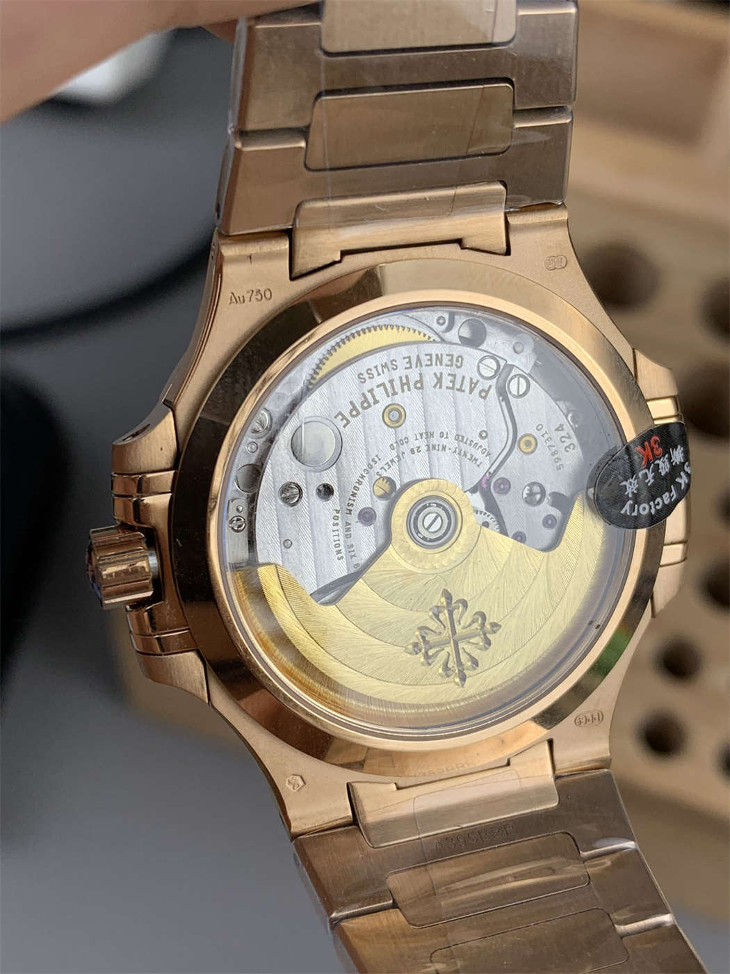 Patek Philippe 7118 Replica | 3K Factory Ladies Nautilus in Rose Gold &amp; Diamonds - clean factory product image 6