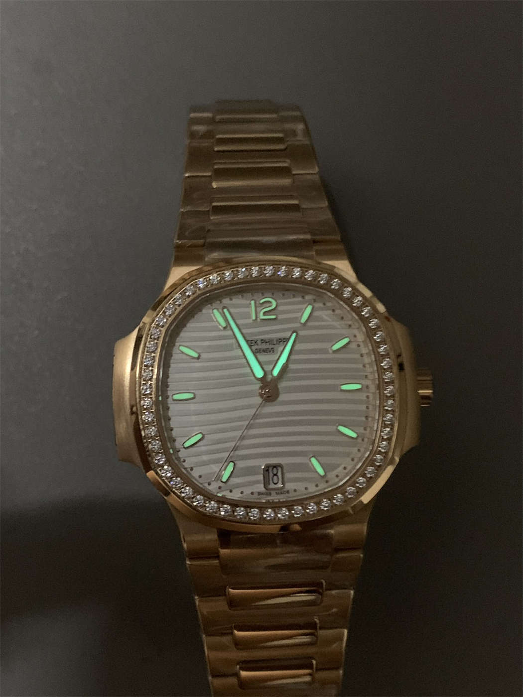 Patek Philippe 7118 Replica | 3K Factory Ladies Nautilus in Rose Gold &amp; Diamonds - clean factory product image 2