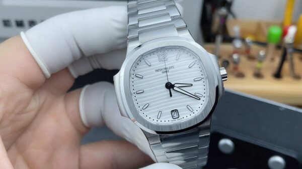 Patek Philippe Nautilus 7118 Replica – 3K Factory White Dial Ladies Watch - clean factory product image 12