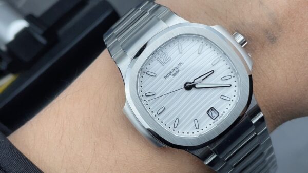 Patek Philippe Nautilus 7118 Replica – 3K Factory White Dial Ladies Watch - clean factory product image 20