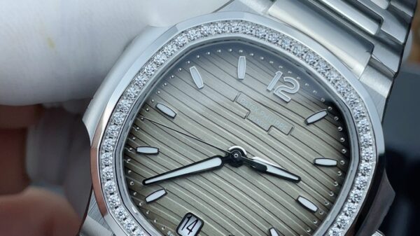 Patek Philippe Nautilus 7118 Replica – Grey Dial Diamond Bezel Ladies Watch - clean factory product image 15