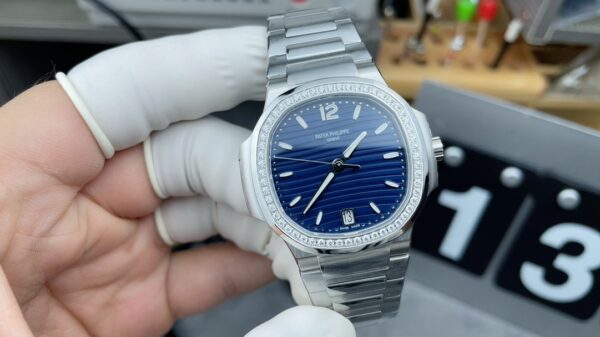 Patek Nautilus 7118 Diamond Replica – Blue Dial Luxury Ladies Nautilus - clean factory product image 12