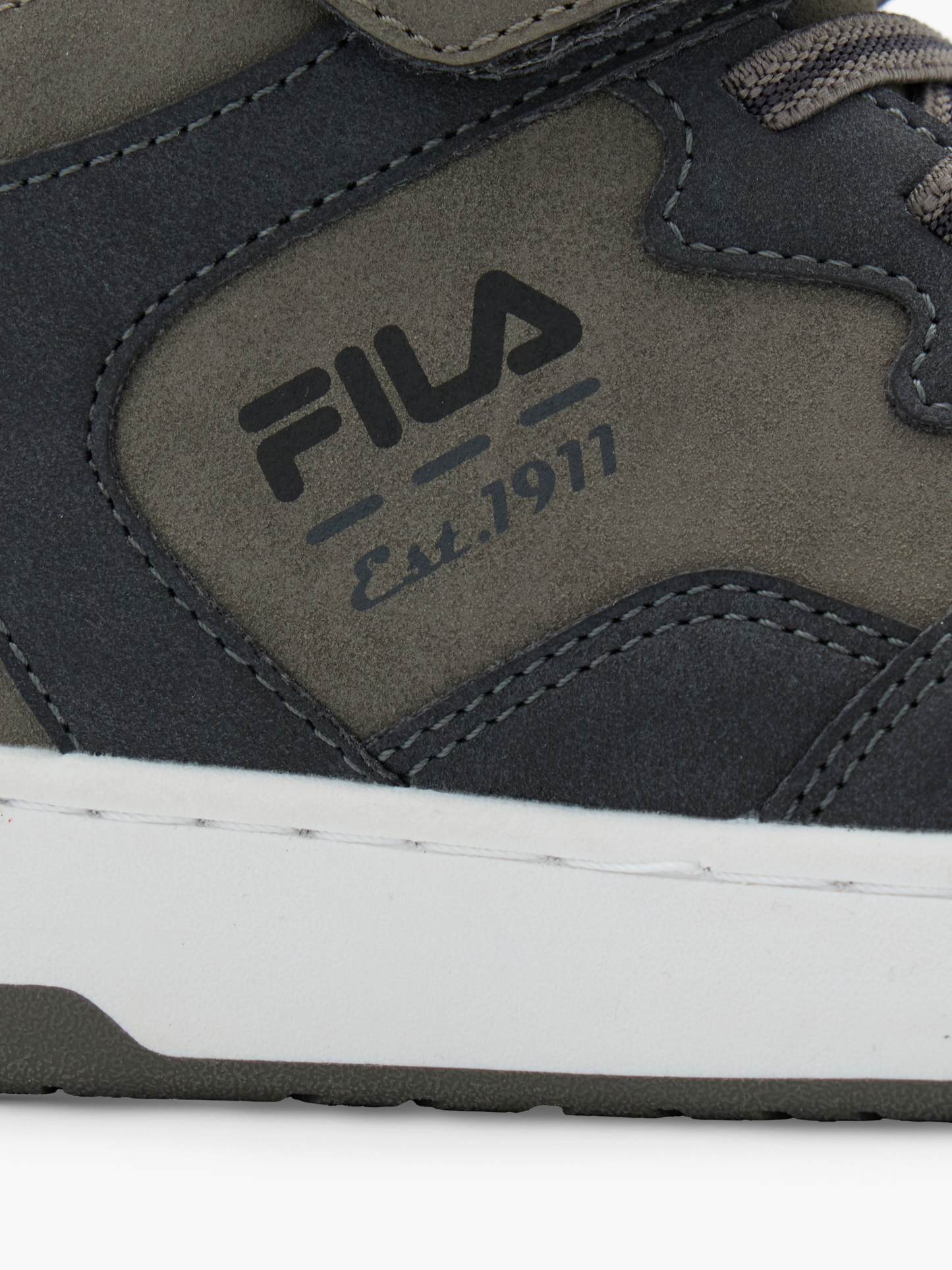 FILA Hoher Sneaker – Grau