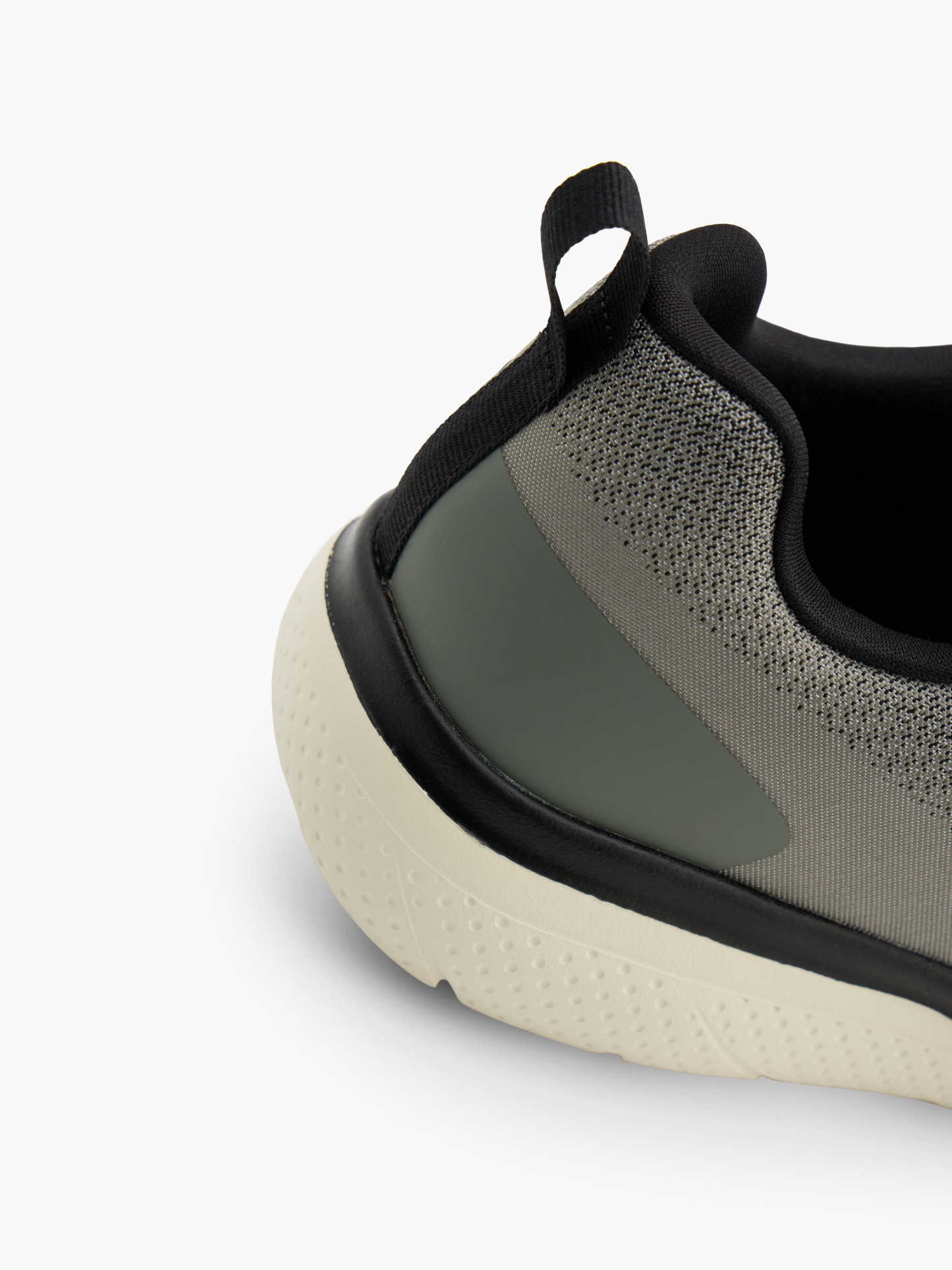 Skechers GENO Slip-Ons – Olive