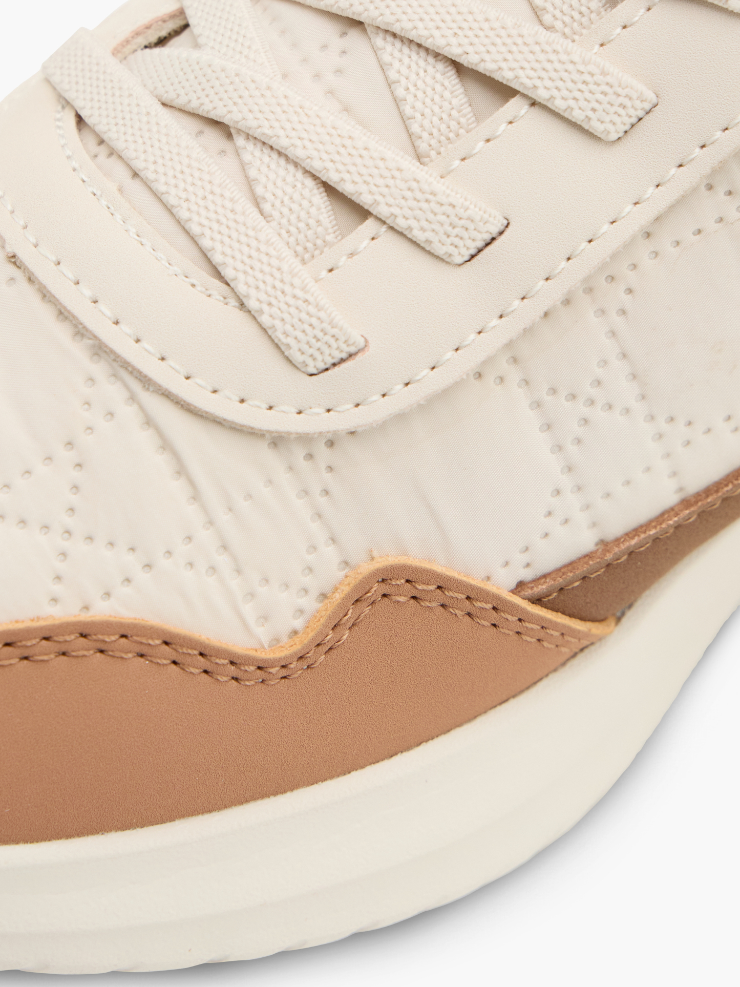 Skechers SWIFT FIT COZY FIT Slip-Ons – Beige