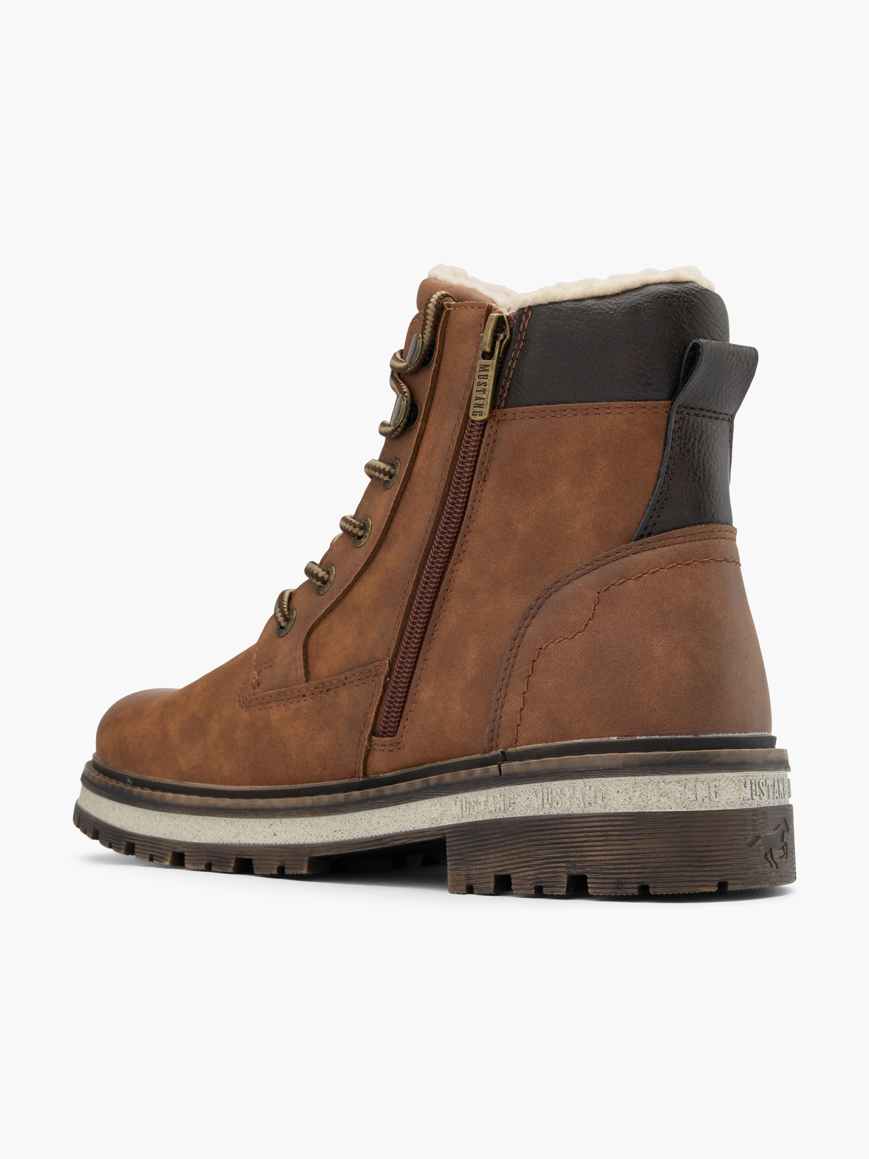 MUSTANG Schnürboots – Cognac