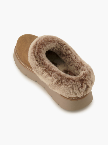 Skechers BOBS KEEP SAKES LITE Geschlossener Hausschuh – Beige