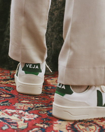 V-90 LEATHER WHITE CYPRUS