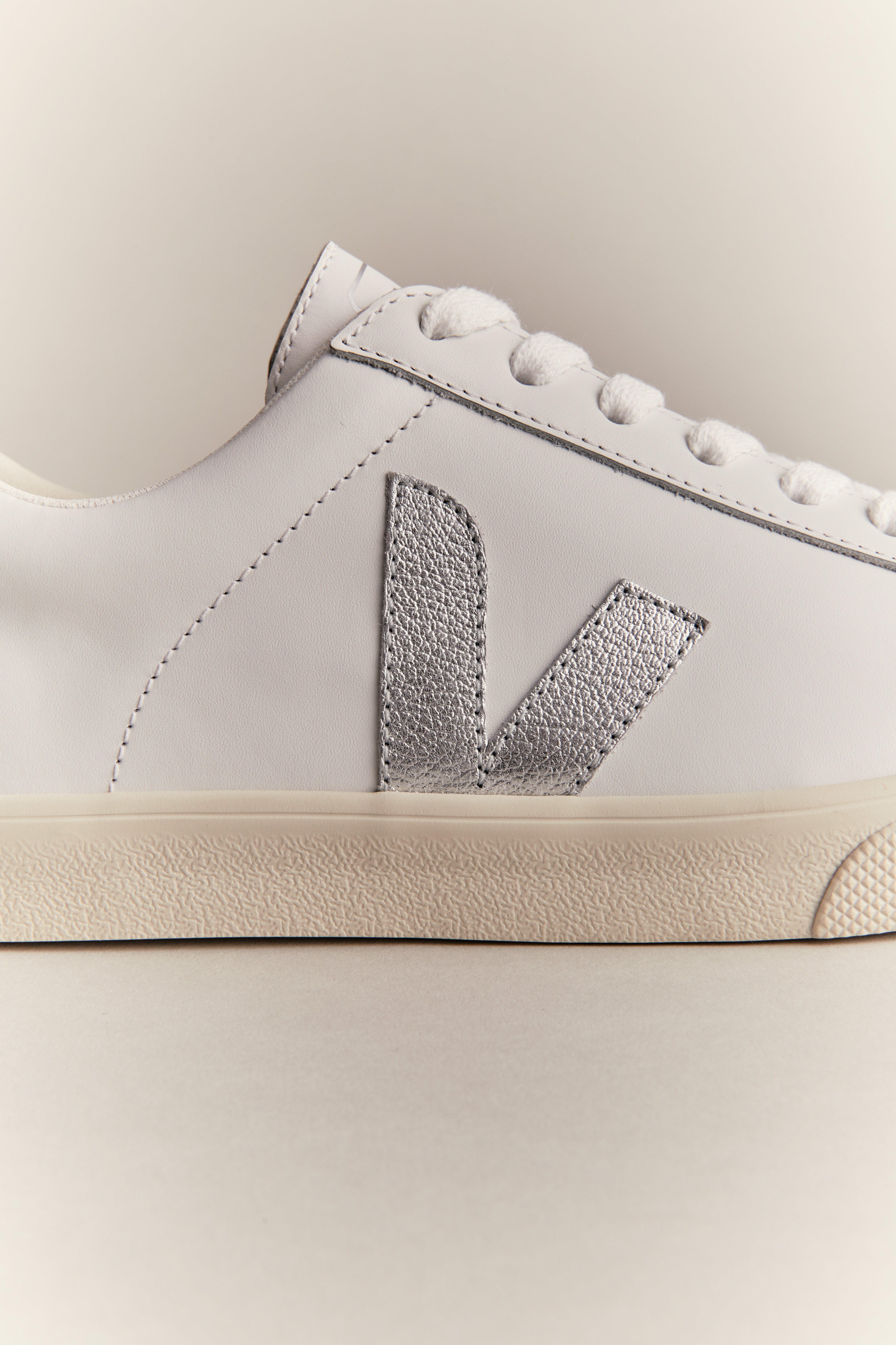 ESPLAR LEATHER WHITE SILVER