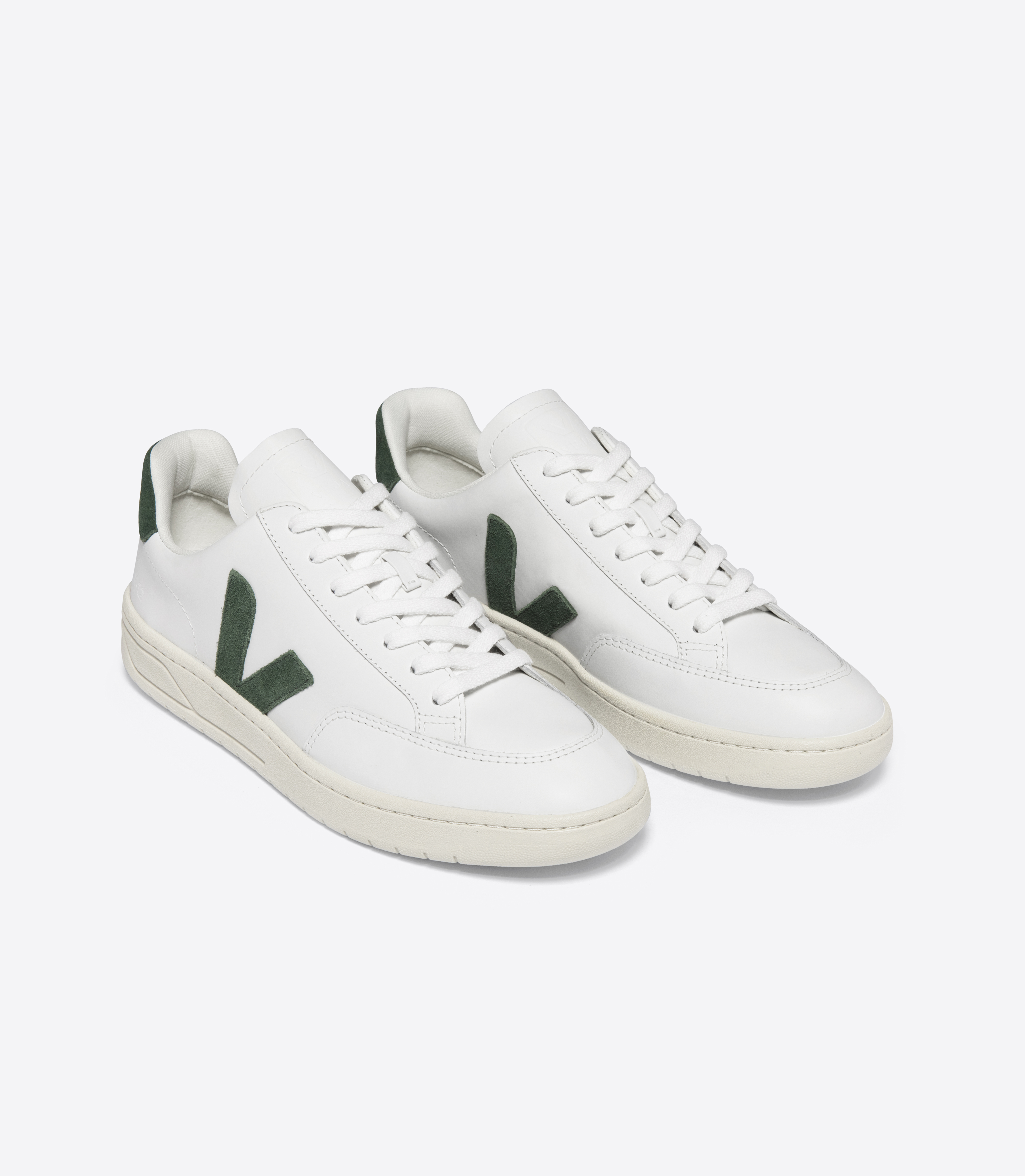 V-12 LEATHER WHITE CYPRUS