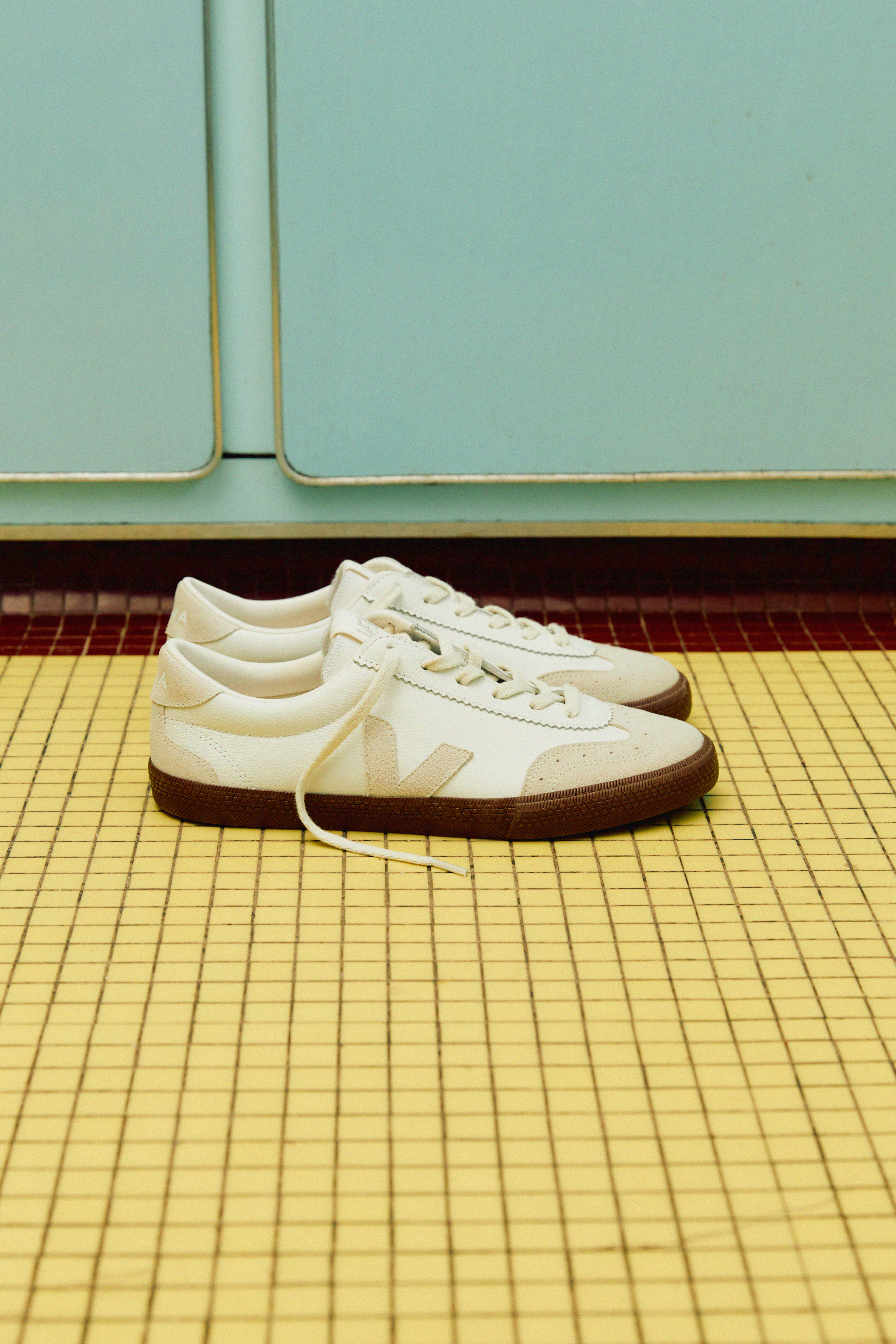 VOLLEY LEATHER WHITE NATURAL BARK