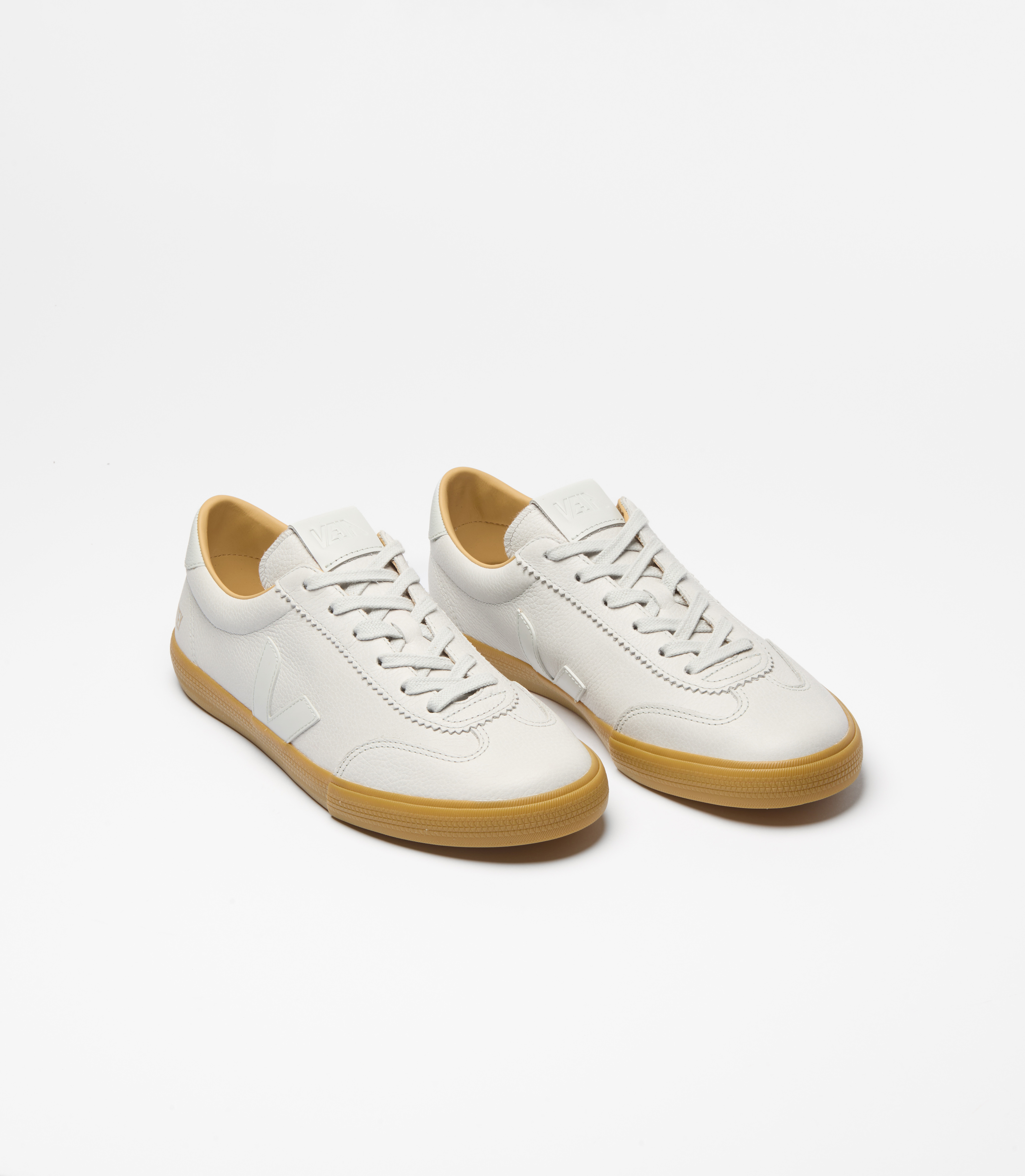 VOLLEY SIGNATURE GRAINED OILED LEATHER PEARL
