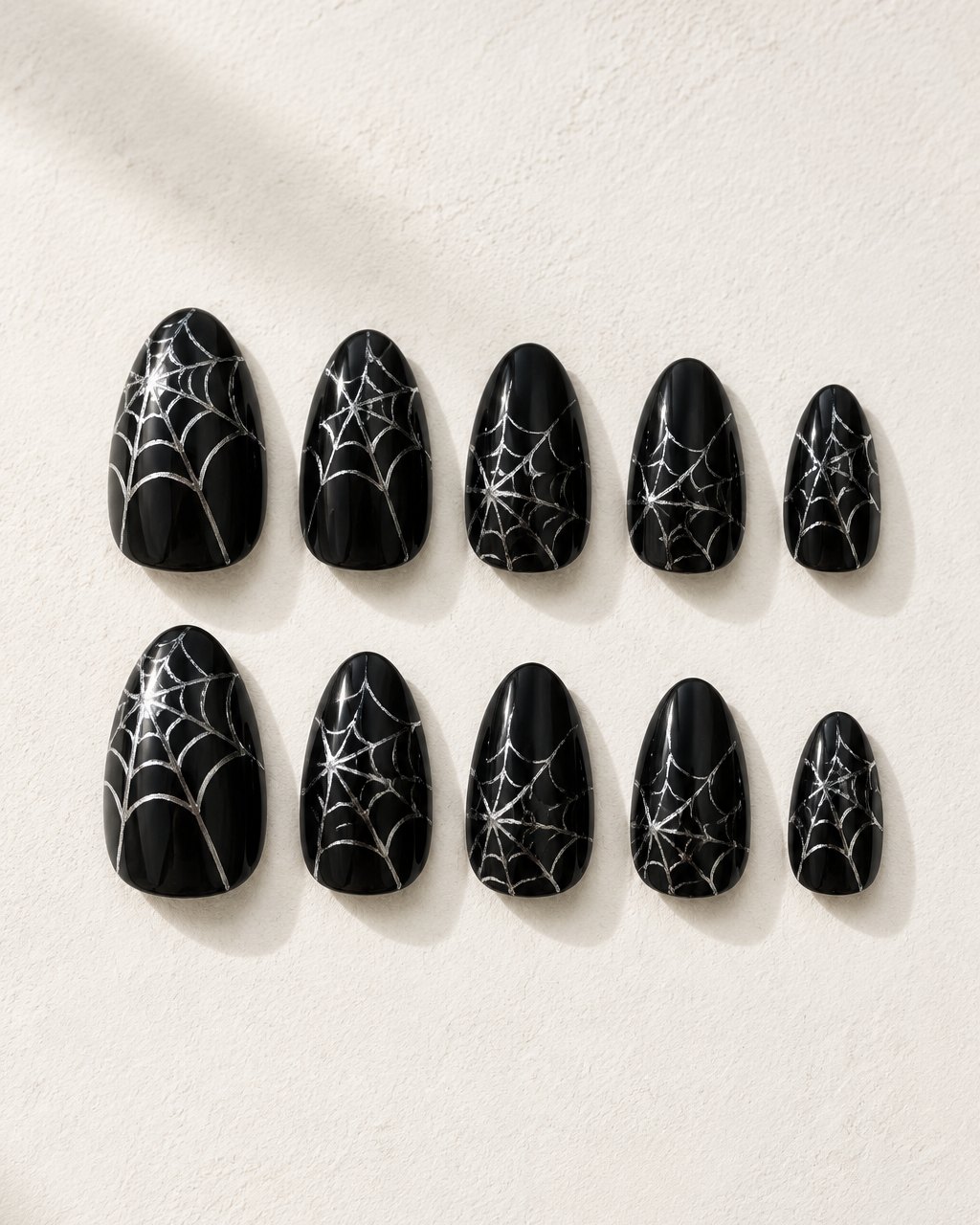 Chrome Web hand-painted press-on nail set