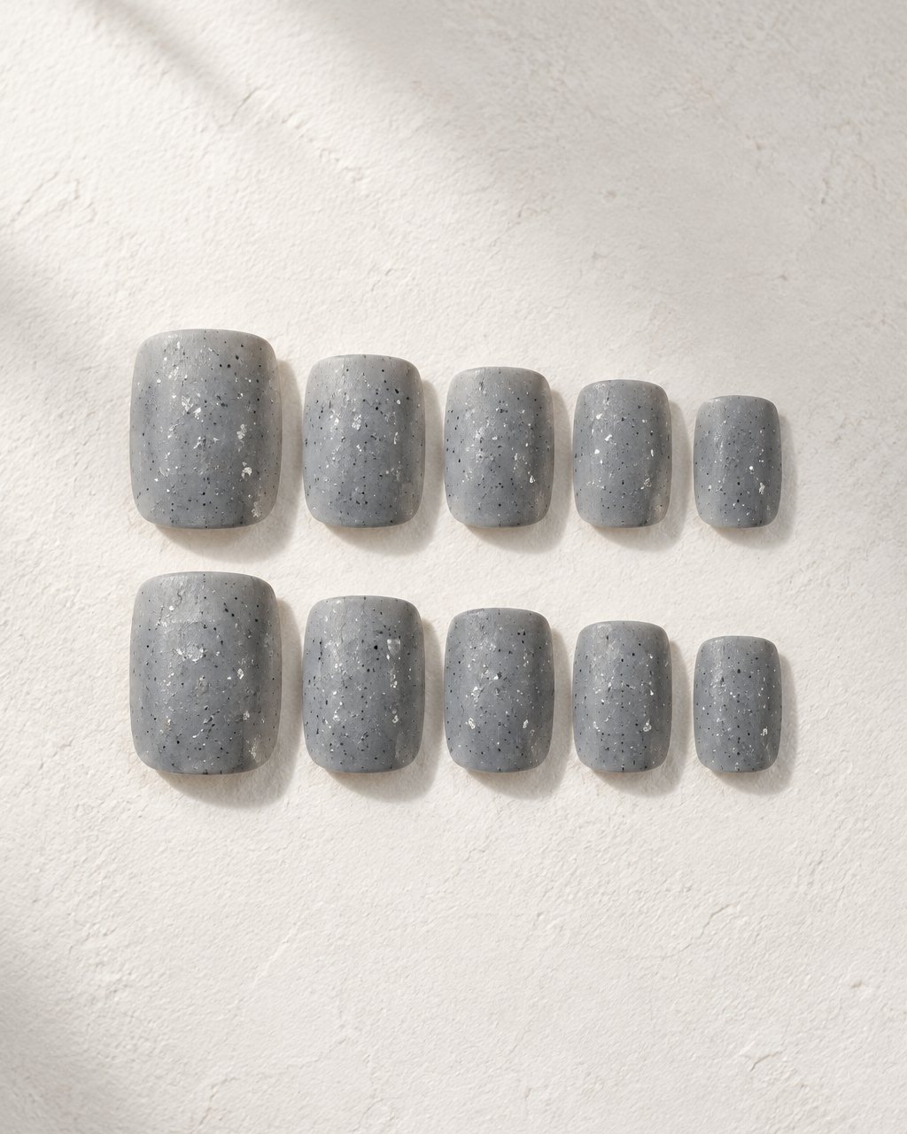 Static hand-painted press-on nail set