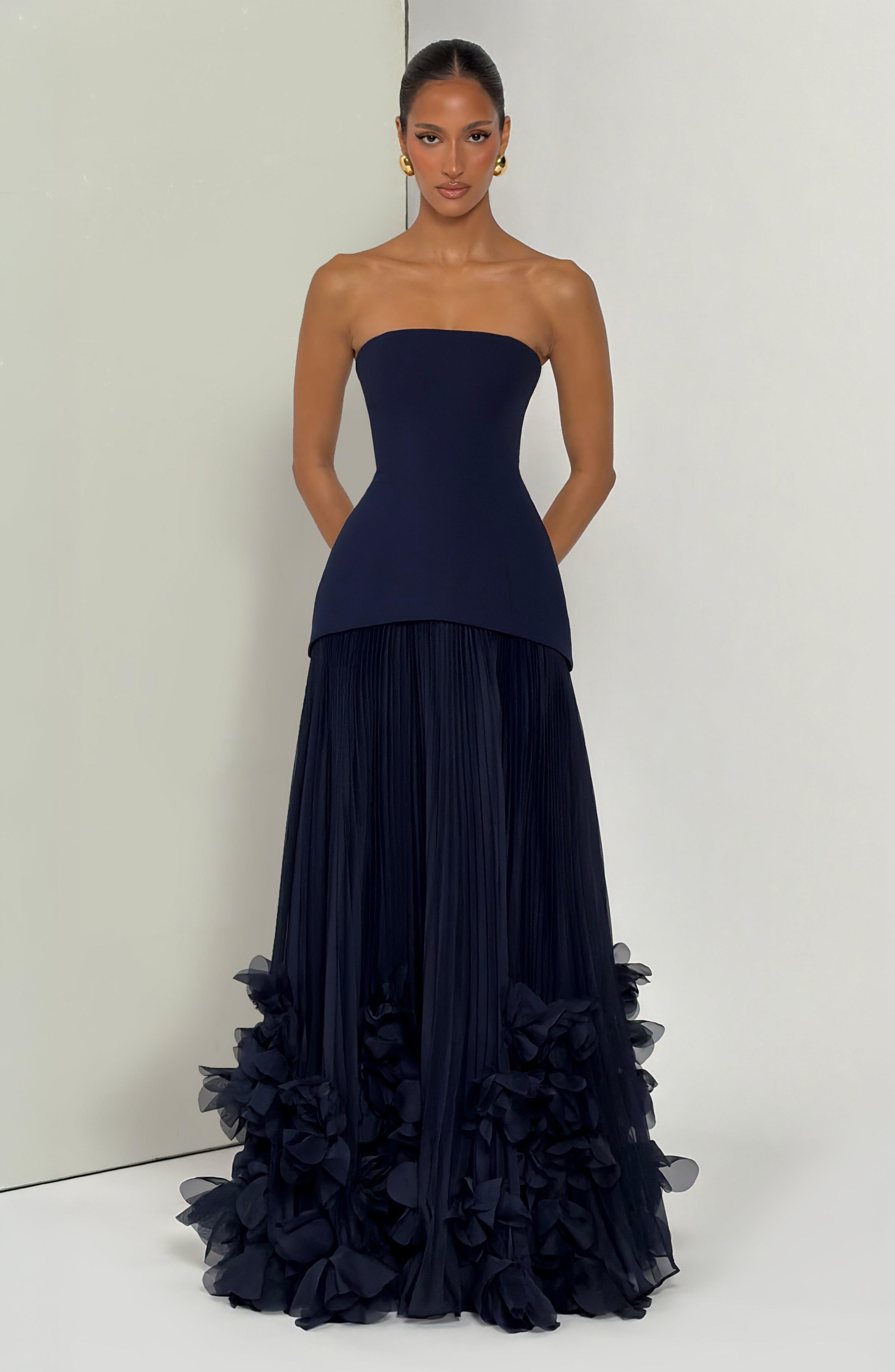 Seraphina Gown - Navy – Ansicht 11