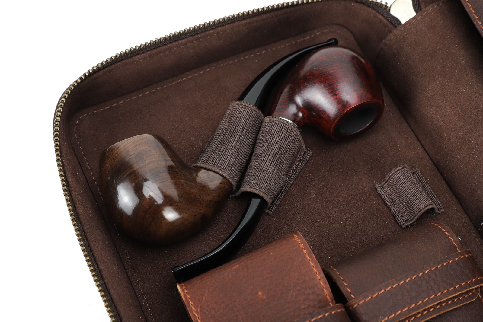 Close-up of the dual pipe holder inside the CF5016 case