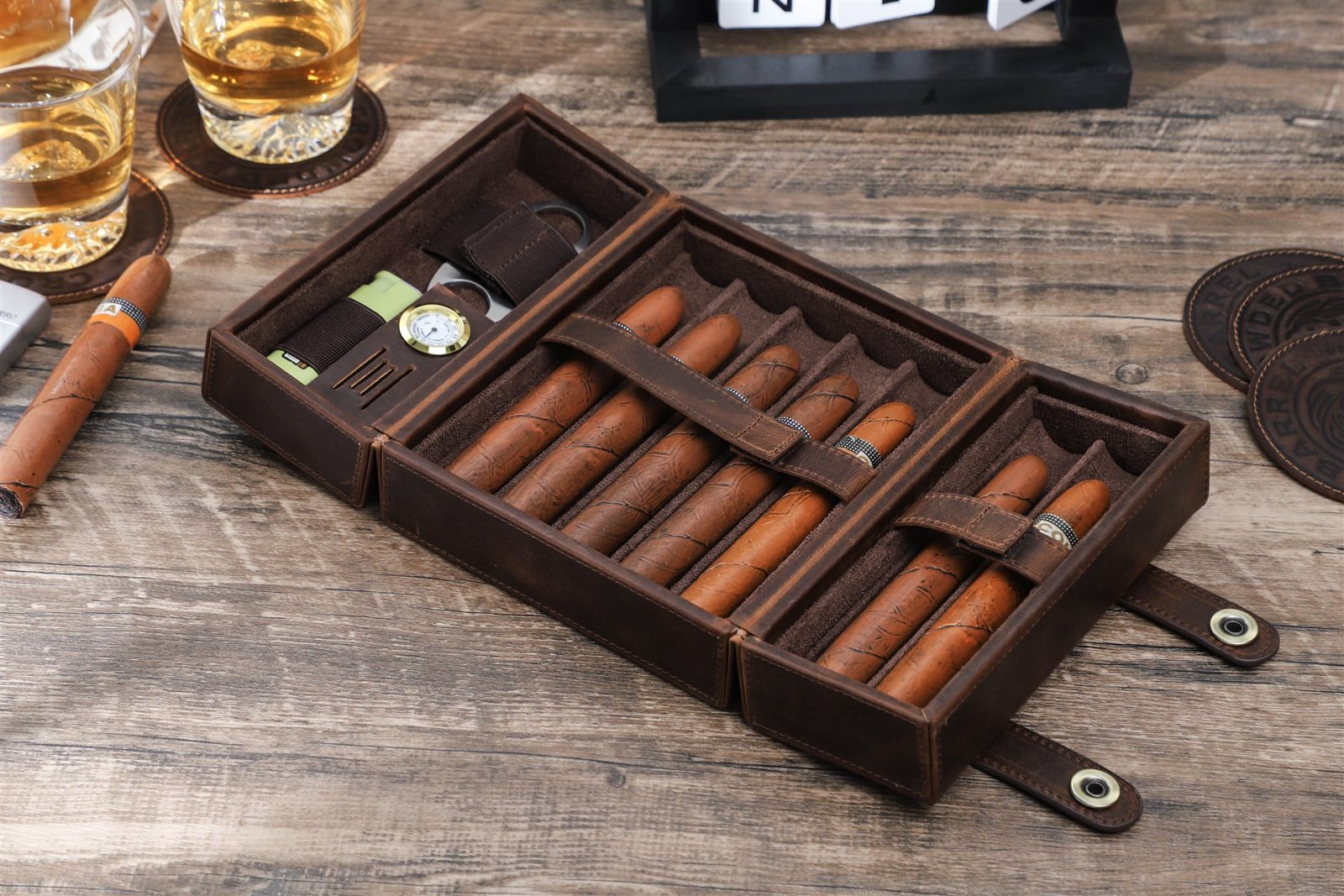 Angled view of the open CF5029 seven-cigar leather box