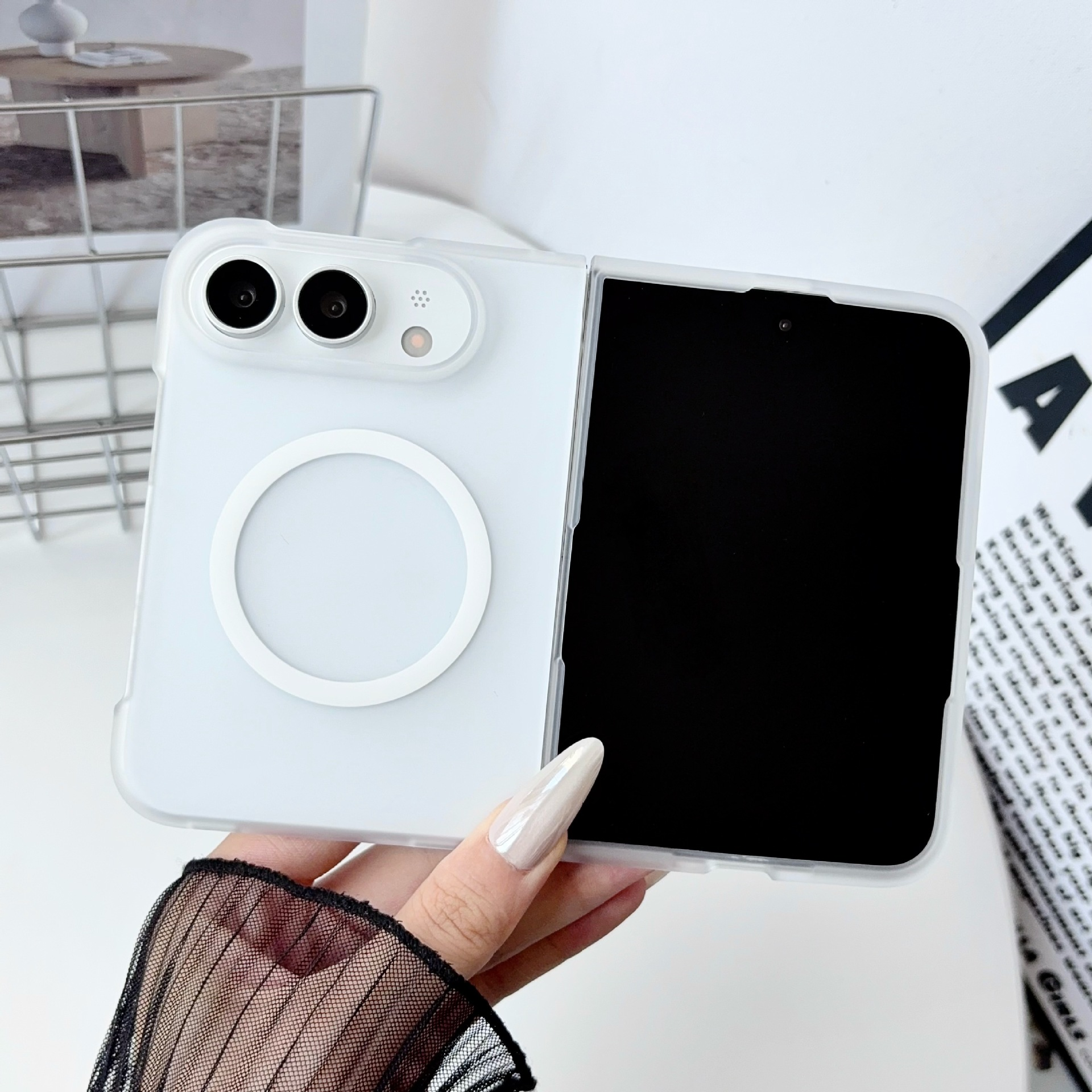 IPHONE Minimal MagSafe Case for iPhone Duo — 2 Finishes To Choose