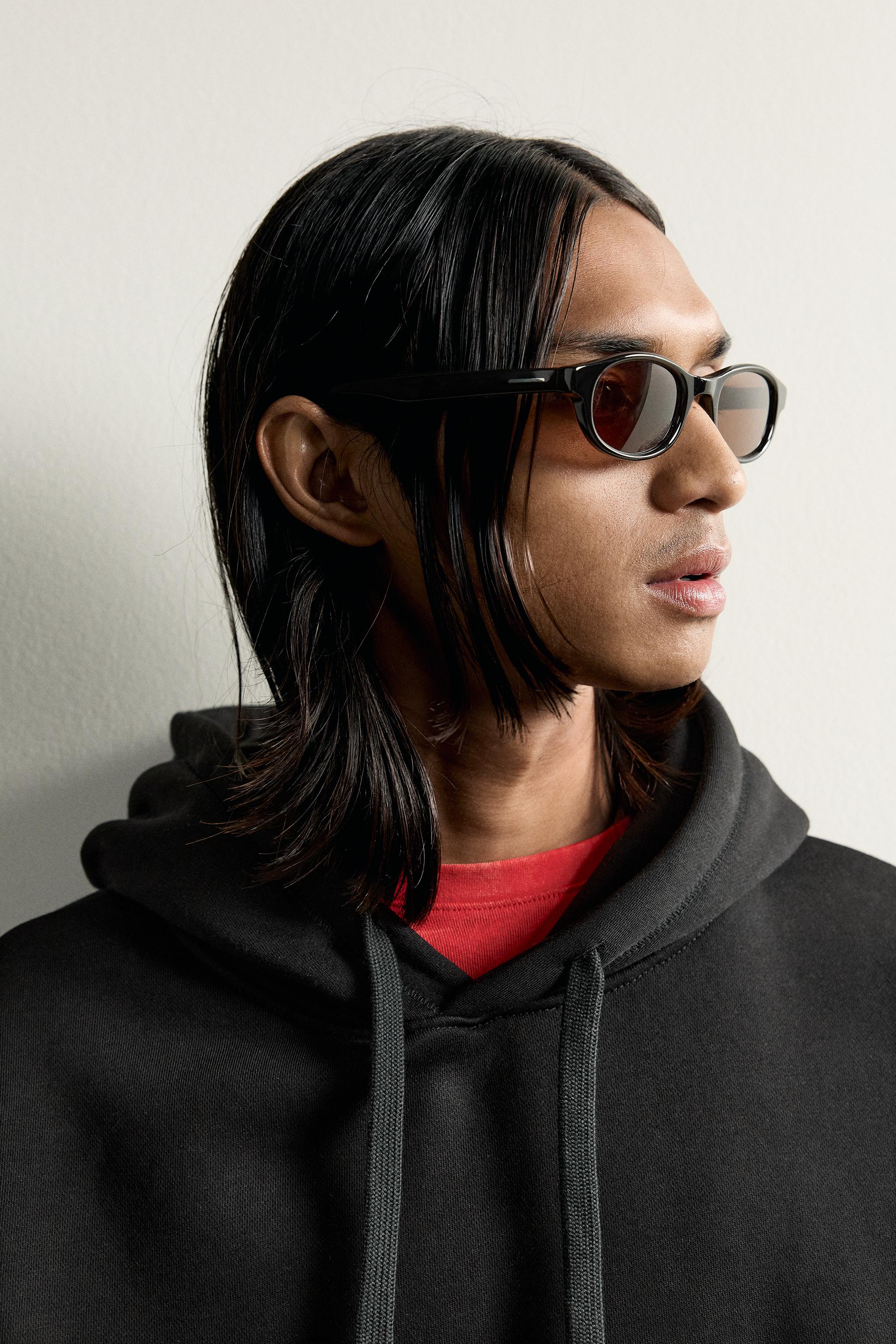 BASIC RELAXED-FIT HOODIE - Black