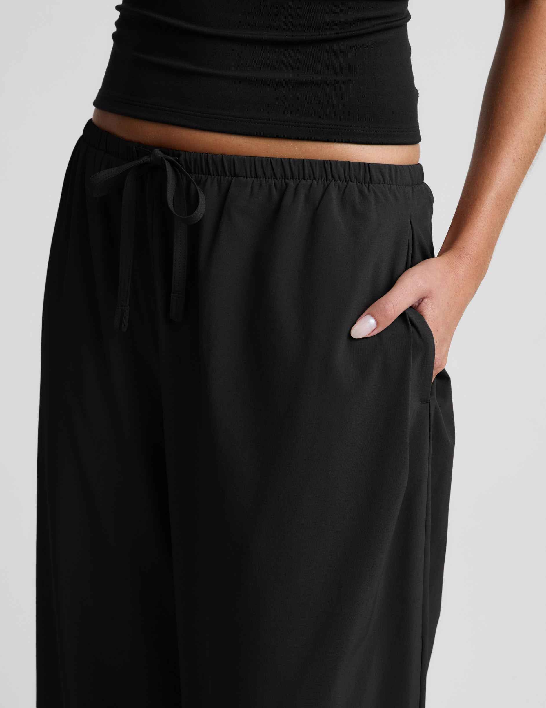 Solstice Drawstring Wide Leg Pant 31" - True Black