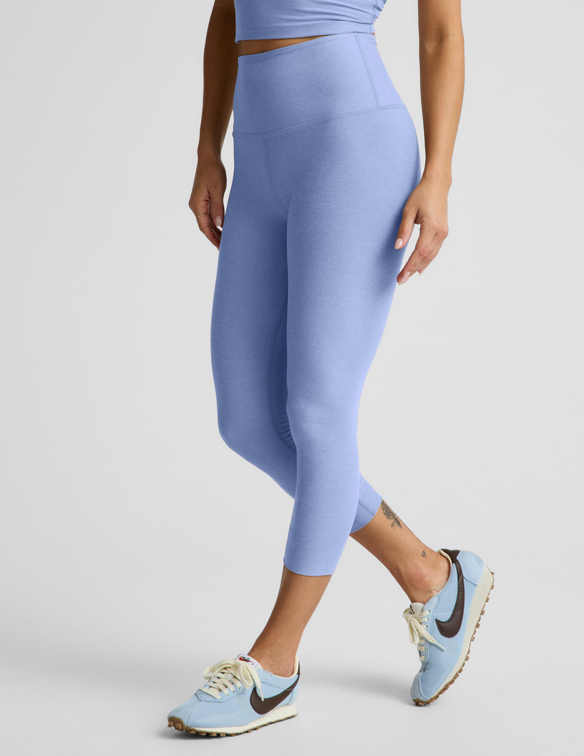 Spacedye™ Walk And Talk High Waisted 20.5” Capri Legging - Pastel Periwinkle Heather