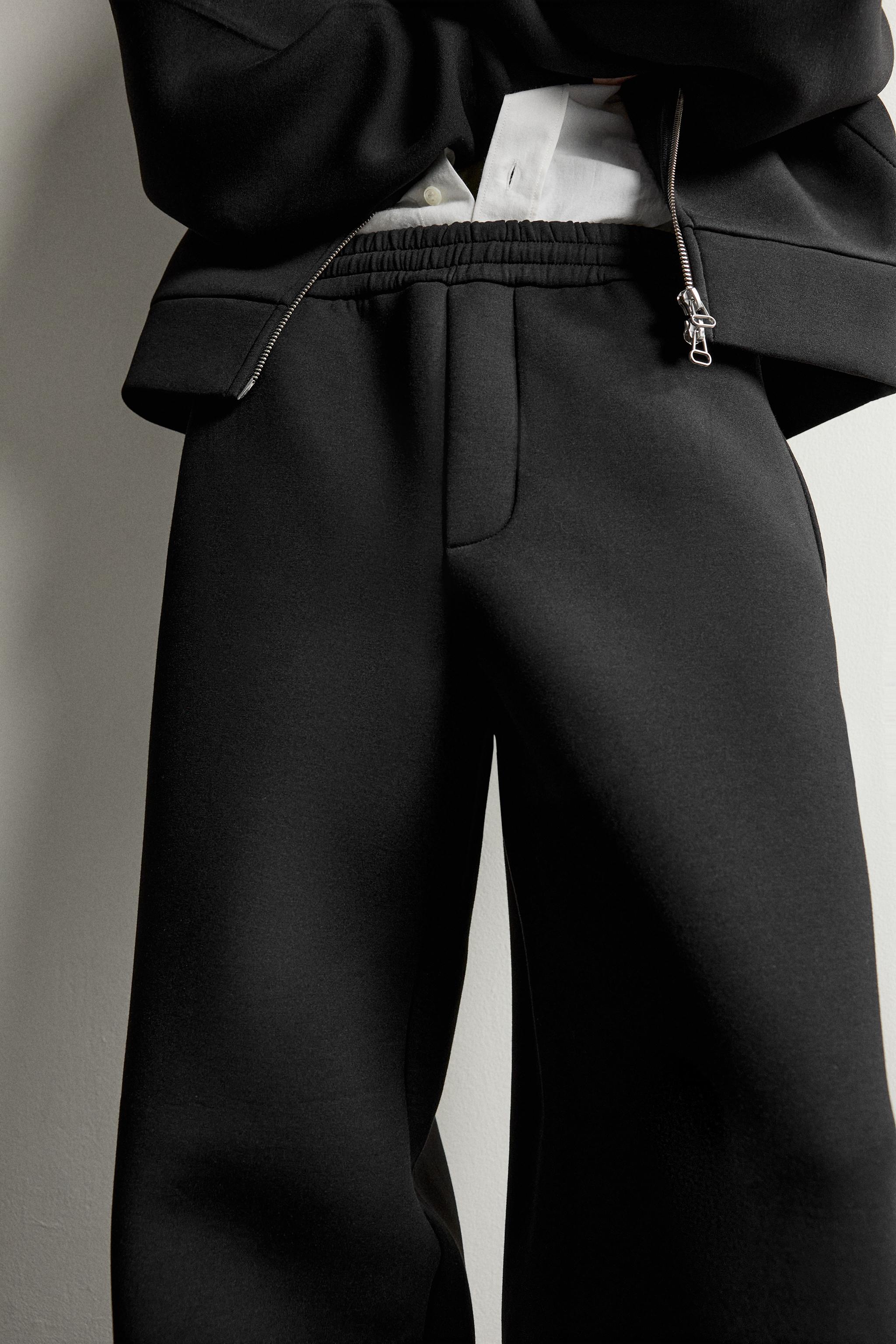 TECHNICAL ZIP-UP HOODIE - Black