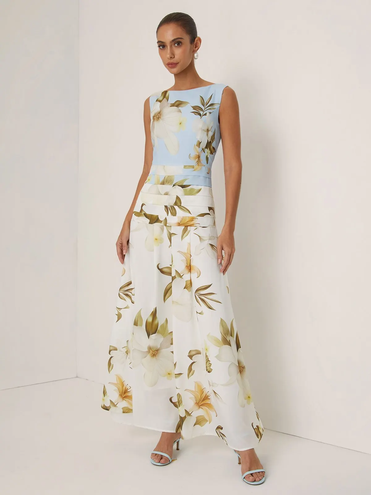 Light Blue Floral Ruched Classic Boat Neck Sleeveless A-Line Maxi Dress