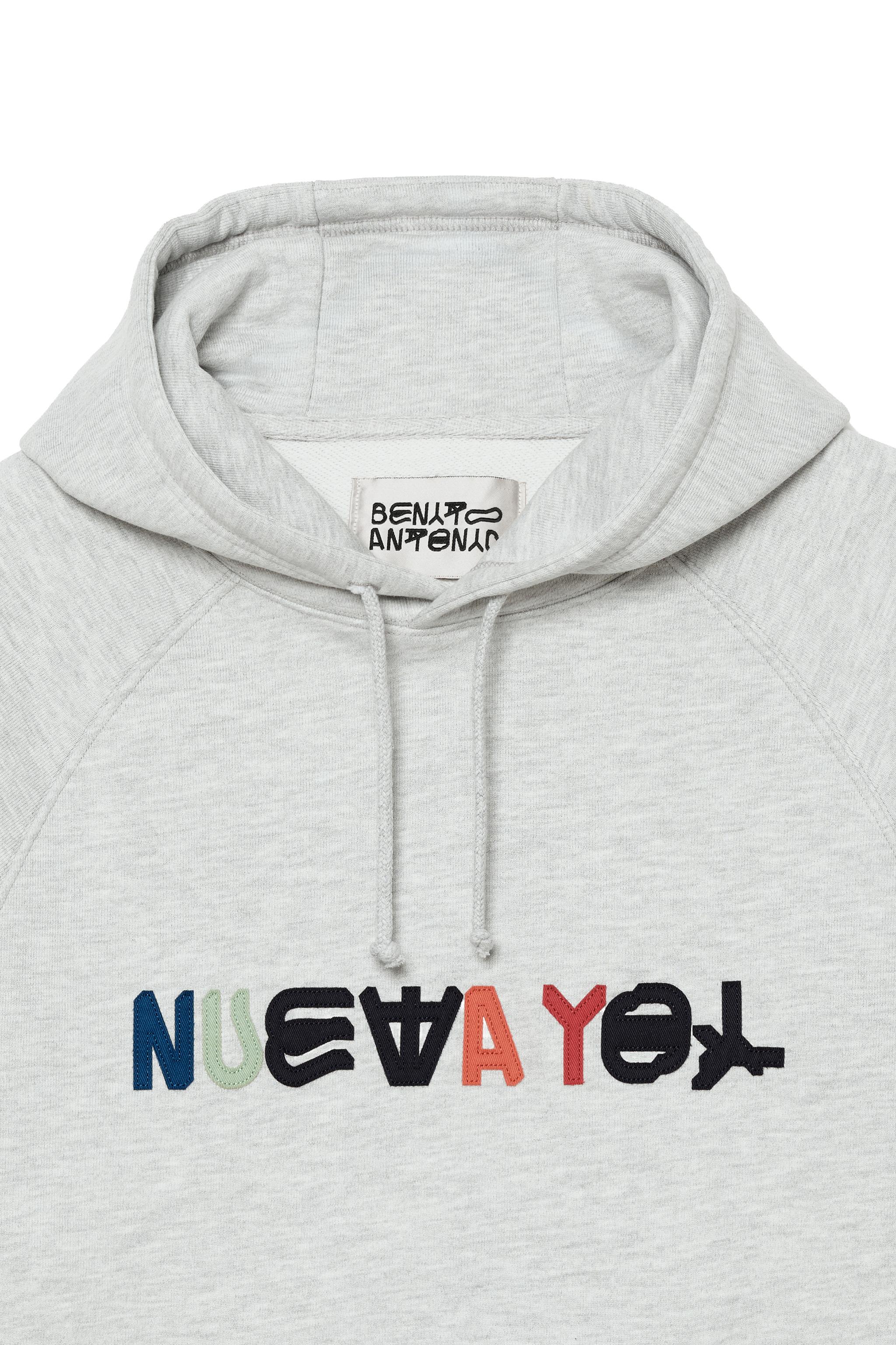 “NUEVA YOL” PATCHES HOODIE SWEATSHIRT - Gray marl