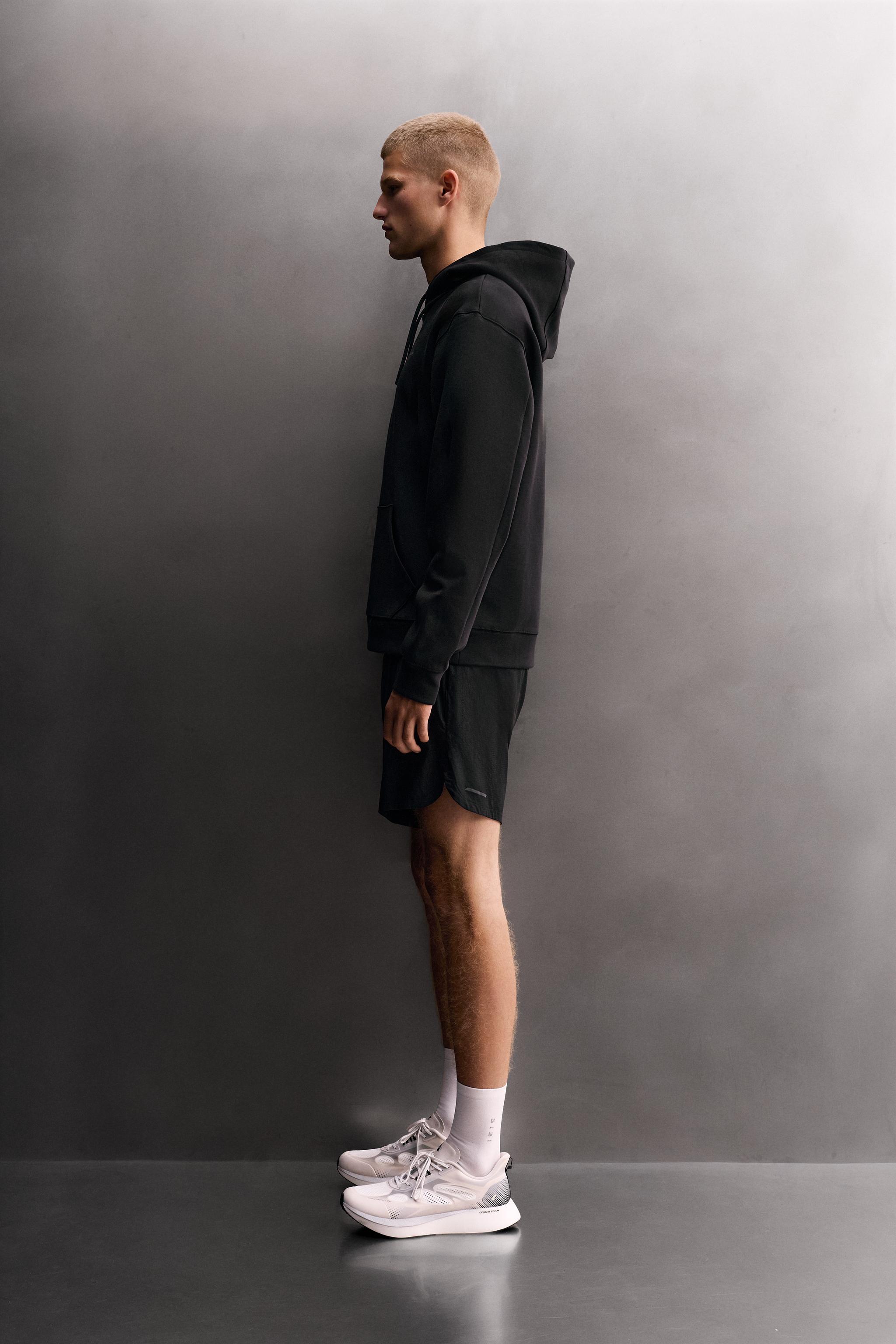 TECHNICAL HOODIE - Black