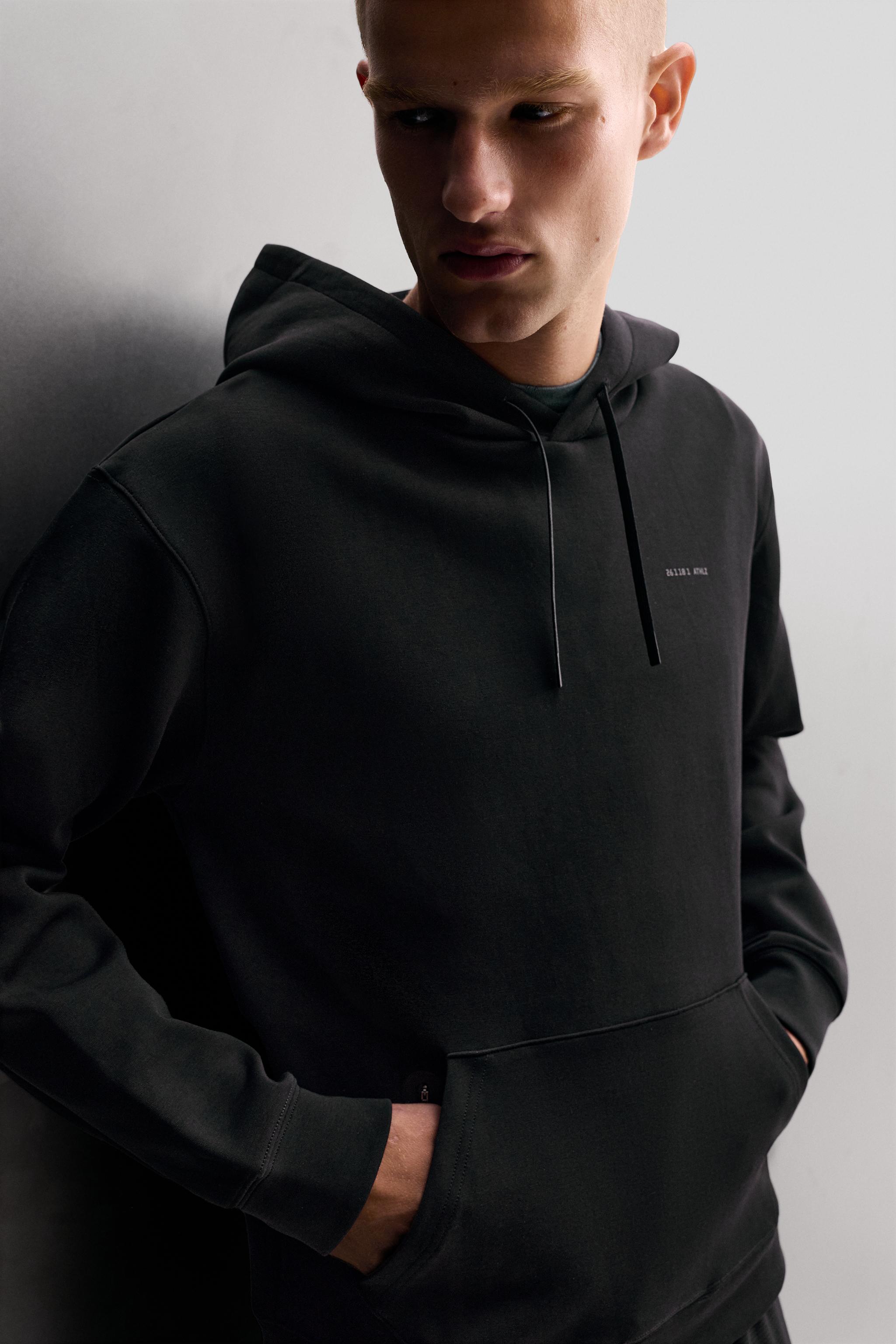 TECHNICAL HOODIE - Black