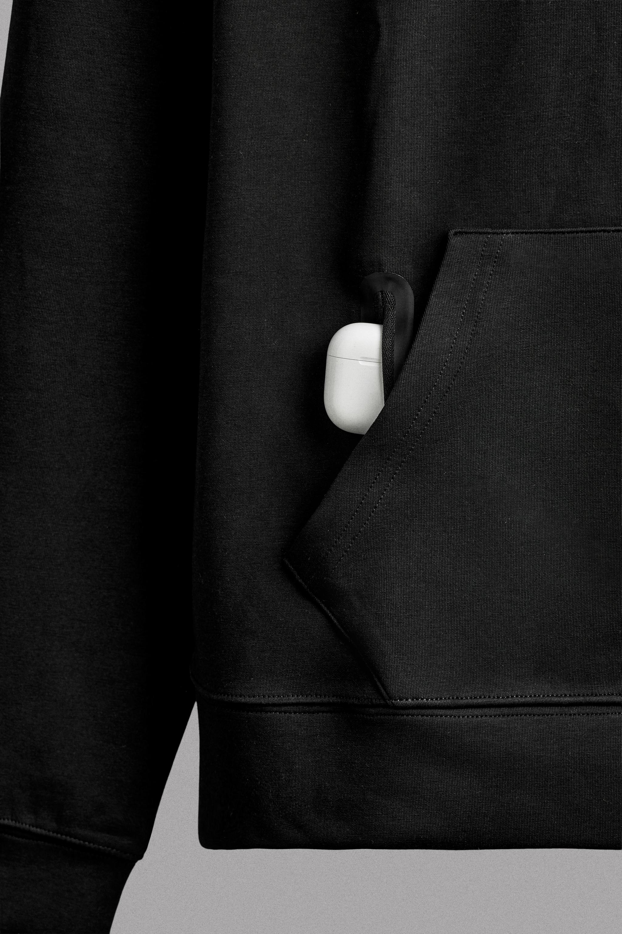 TECHNICAL HOODIE - Black