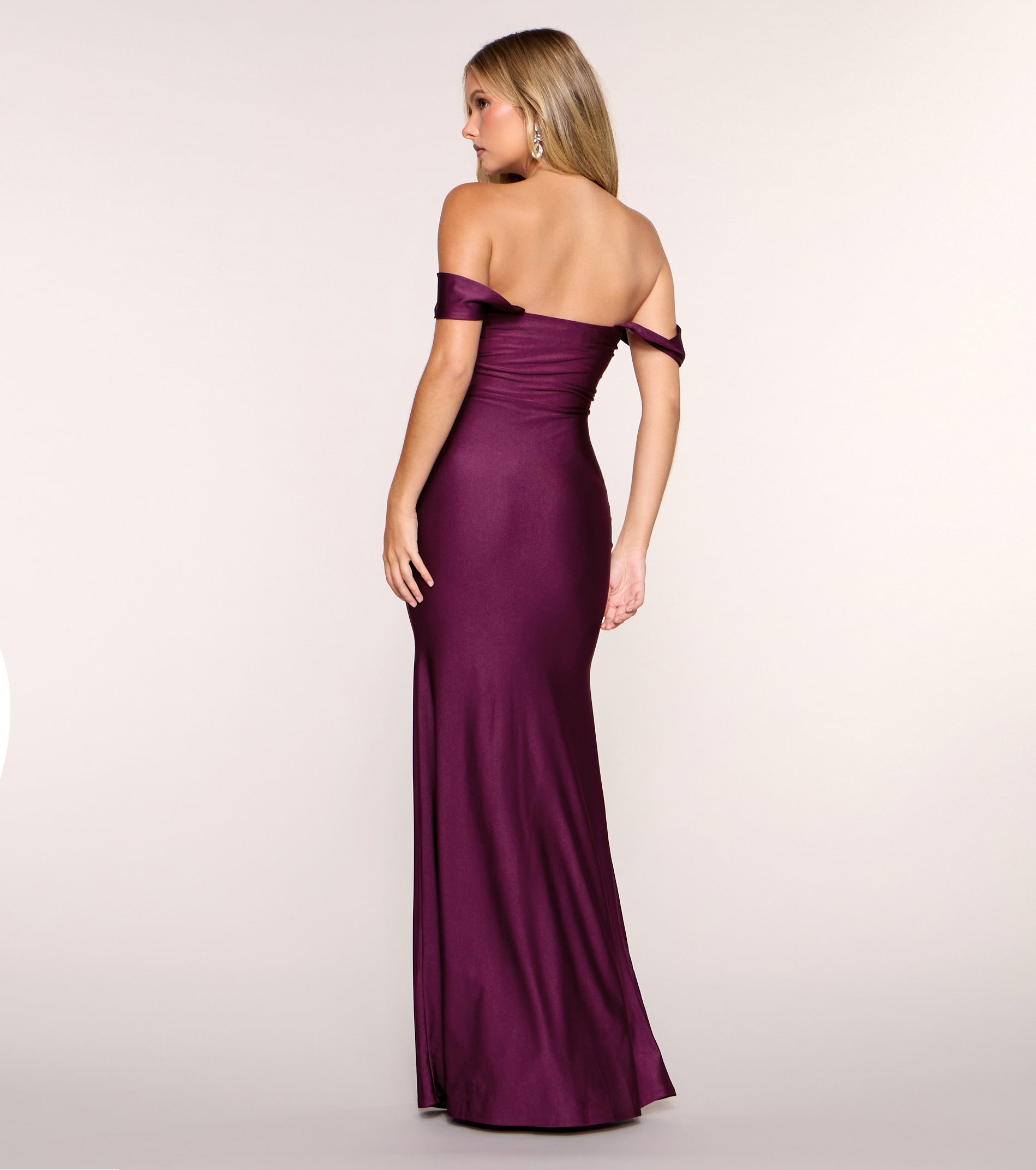 Rae Off-The-Shoulder Mermaid Formal Dress - PLUM